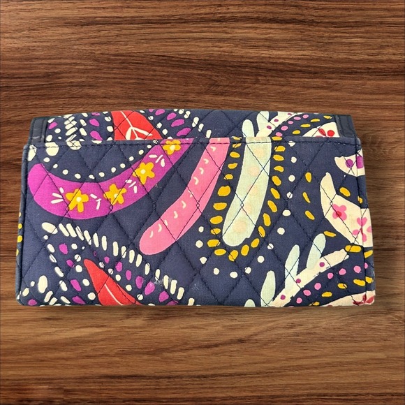 Vera Bradley Quilted Wallet Clutch Blue Pink Butterfly Floral - Picture 4 of 6